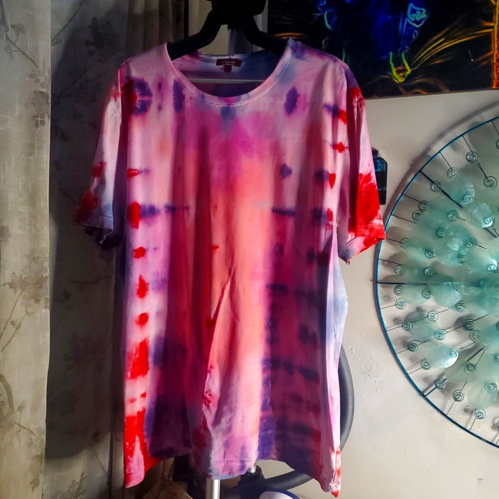 USTOM TYE DYE